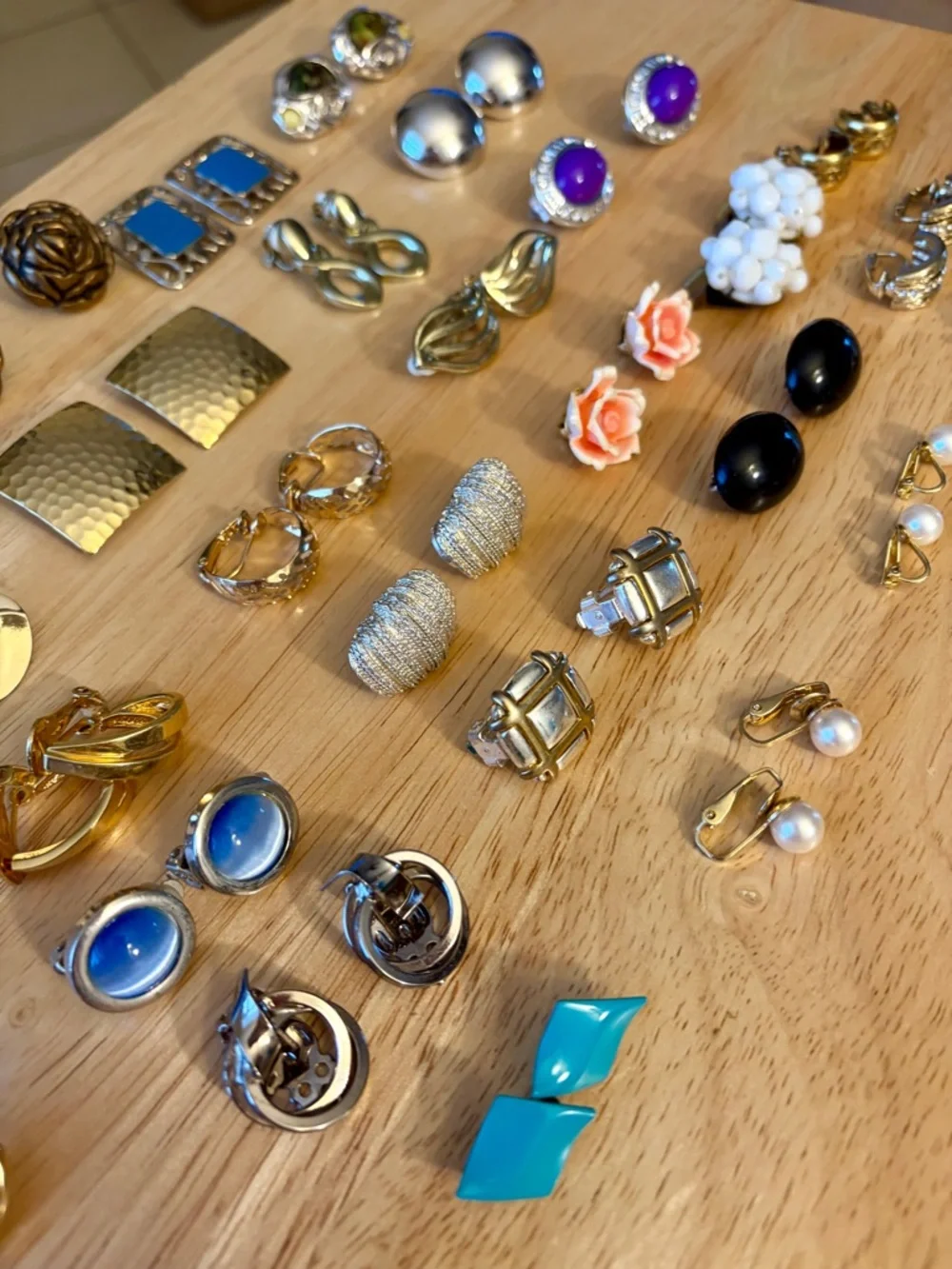 Earring Bundle Clip-On Earrings - Picture 9 of 13